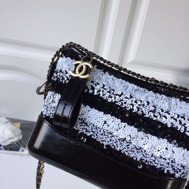 Chanel gabrielle small hobo bag A91810 White & Black