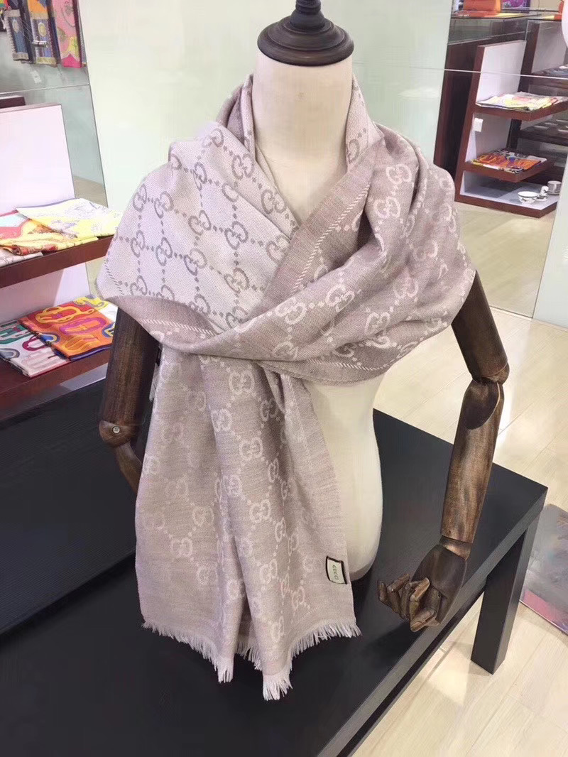 Gucci OBLIQUE STOLE IN WOOL AND CASHMERE GG55620 apricot