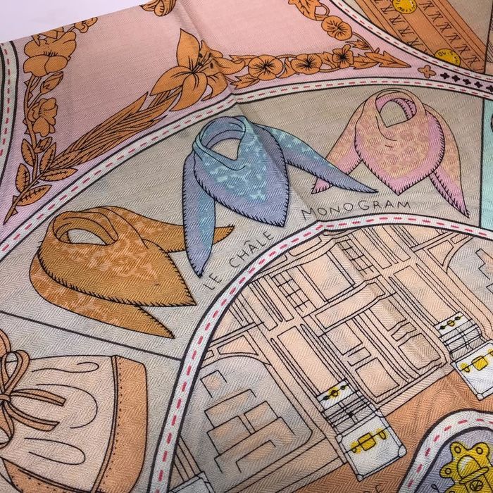 Louis Vuitton Scarf LVC00331