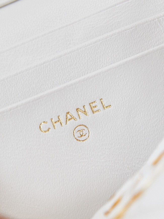 CHANEL MINI CLUTCH WITH TOP HANDLE AP3940 white