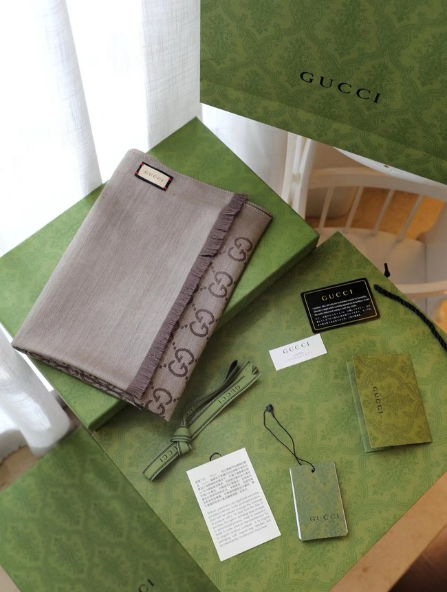 Gucci rinted GG cotton wool lame shawl 845243-4