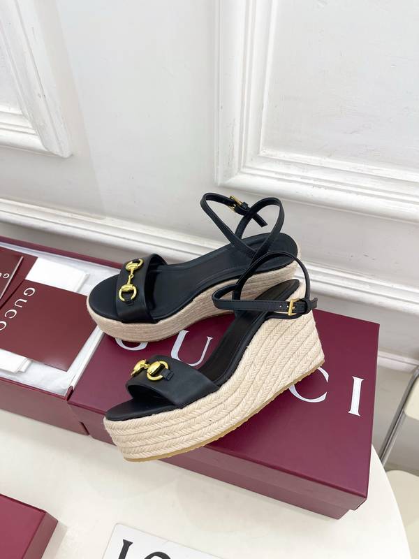 Gucci Shoes GUS00909 Heel 9CM