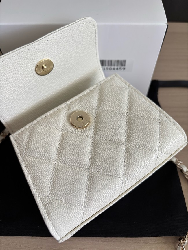CHANEL Clutch With Chain 96183 white