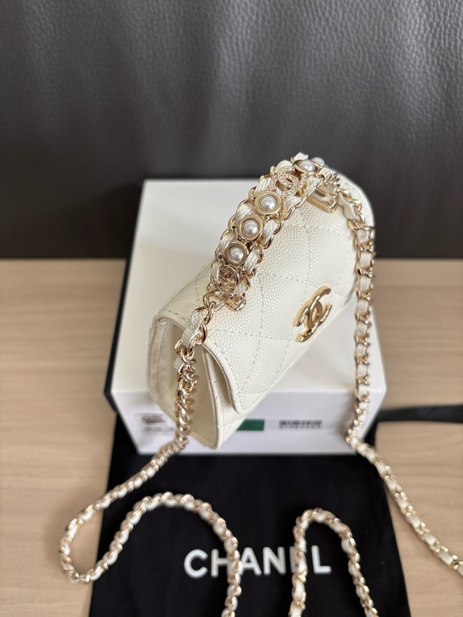 CHANEL Clutch With Chain 96183 white