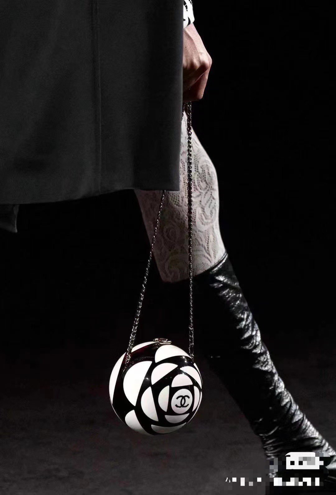 Chanel Camellia Mini Ball Bag 63029 White&Black