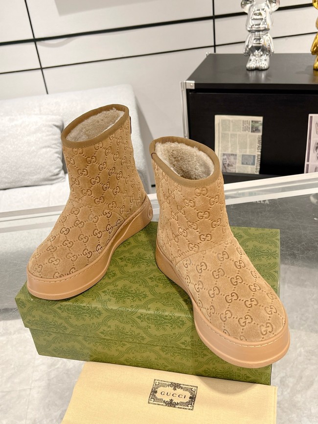 Gucci Womens boot with merino wool lining 857912-4