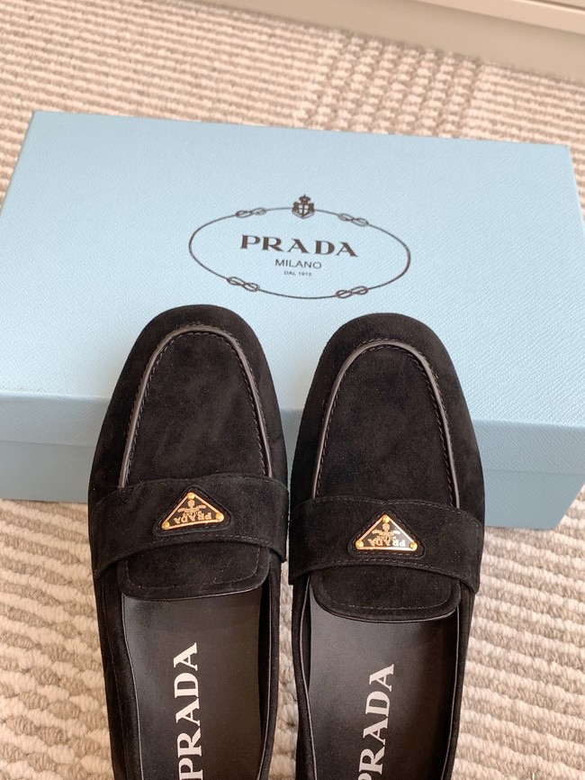 Prada leather loafers 87199-4