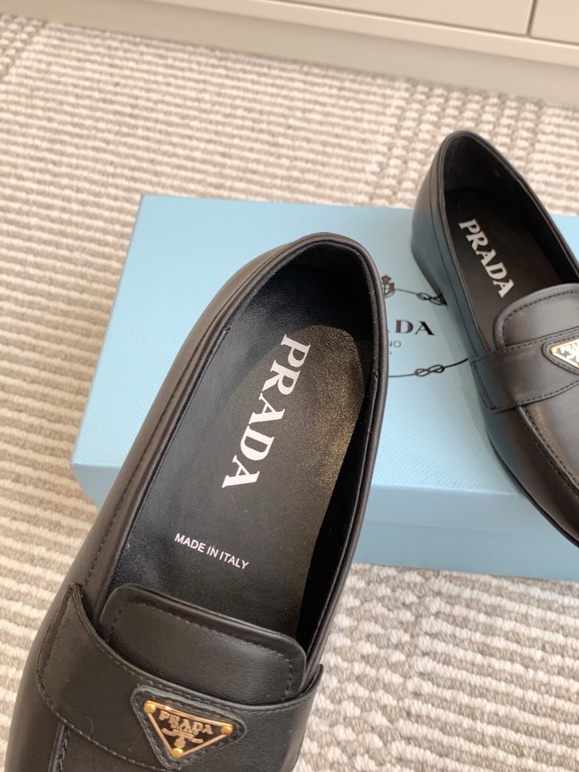 Prada leather loafers 87199-7