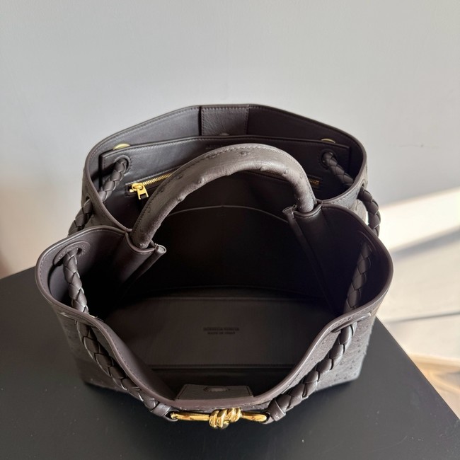 Bottega Veneta Andiamo 766016 Fondant