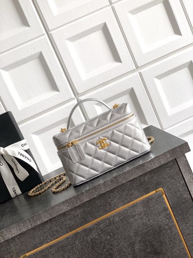 Chanel Vanity with Chain 26C AP4936 Silver