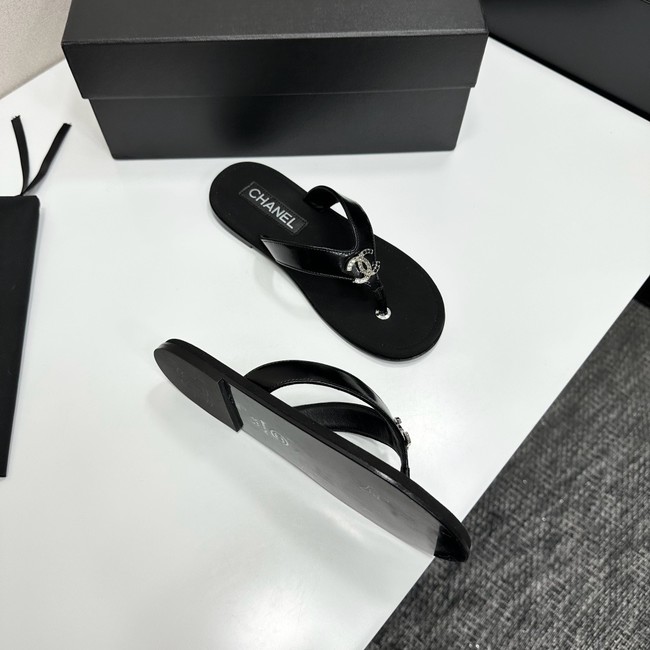 Chanel Thongs 21032-4