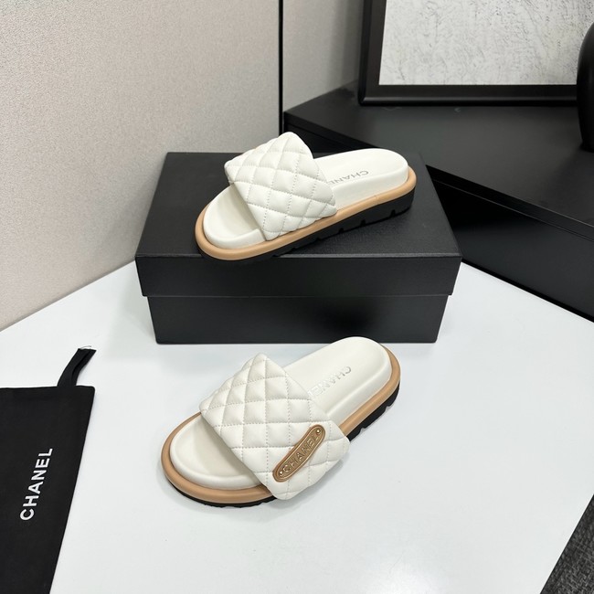 Chanel slipper 21061-4
