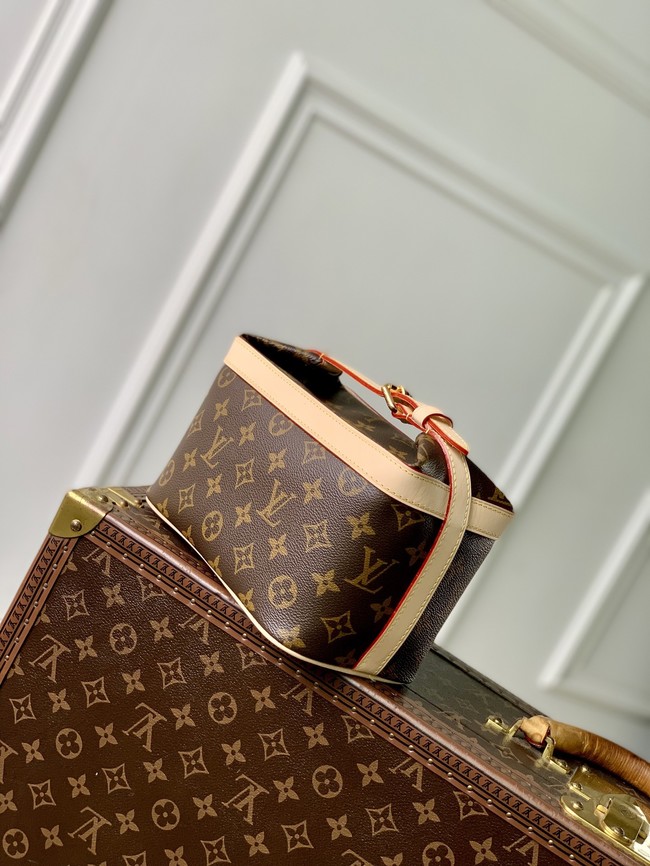 Louis Vuitton Cruiser Toiletry Bag M15350