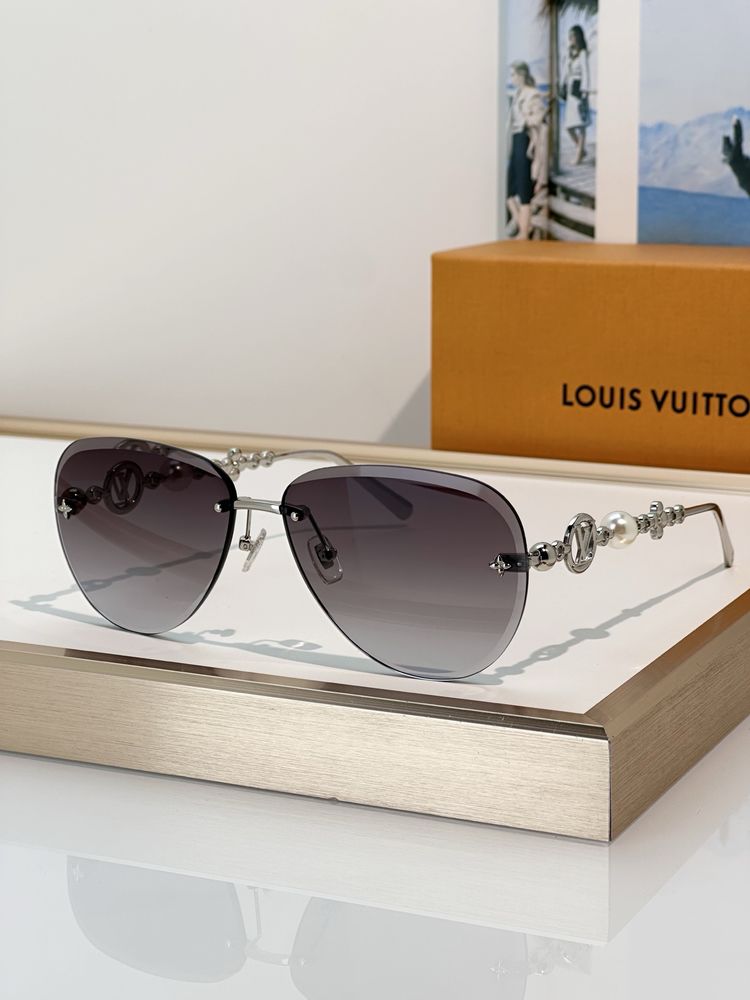 Louis Vuitton Sunglasses LVS00001-6