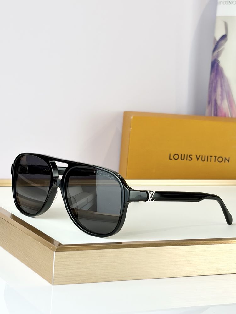 Louis Vuitton Sunglasses LVS00002-3