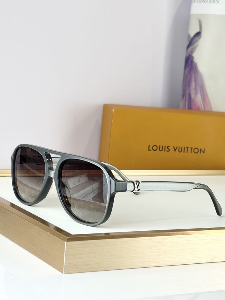 Louis Vuitton Sunglasses LVS00002-5