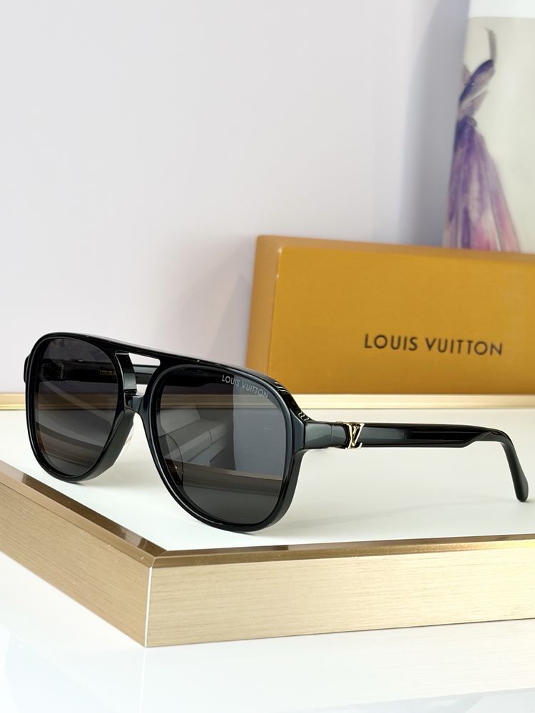 Louis Vuitton Sunglasses LVS00002-6