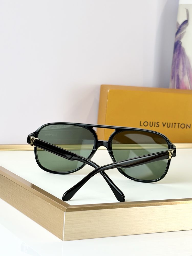 Louis Vuitton Sunglasses LVS00003-1