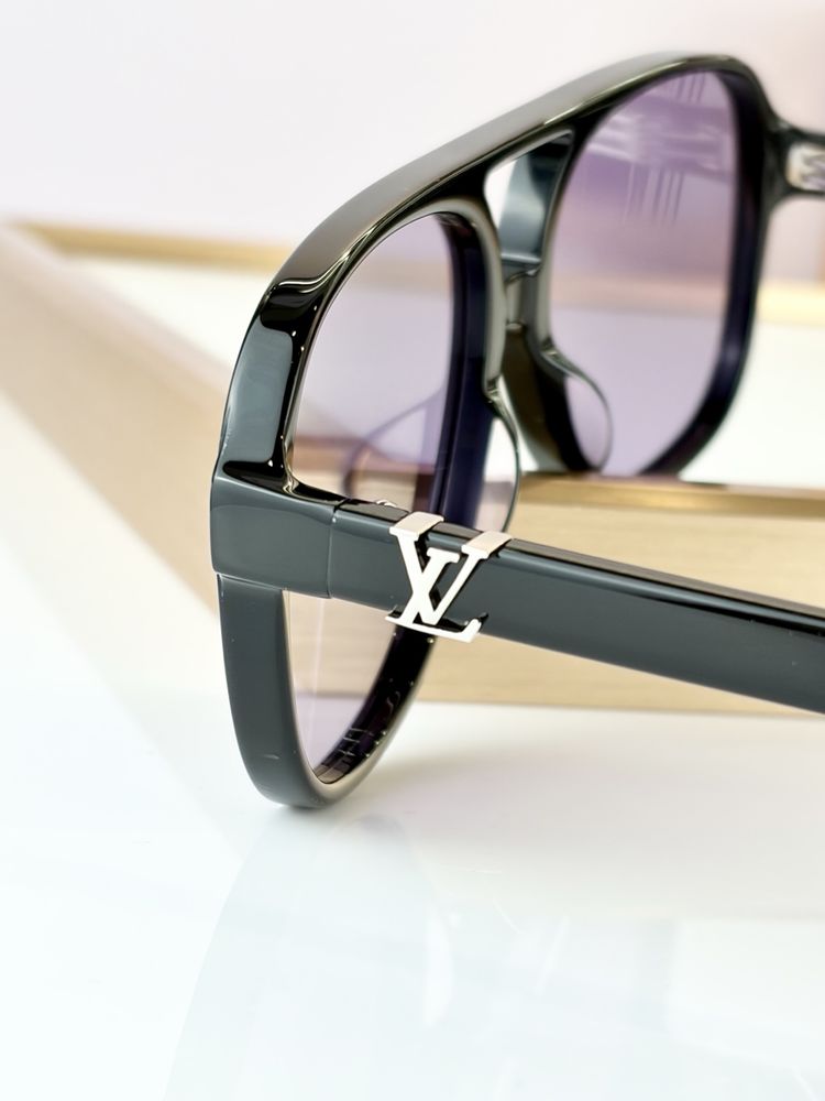Louis Vuitton Sunglasses LVS00003-2