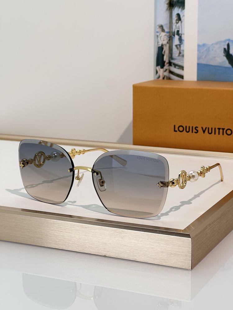 Louis Vuitton Sunglasses LVS00004-4