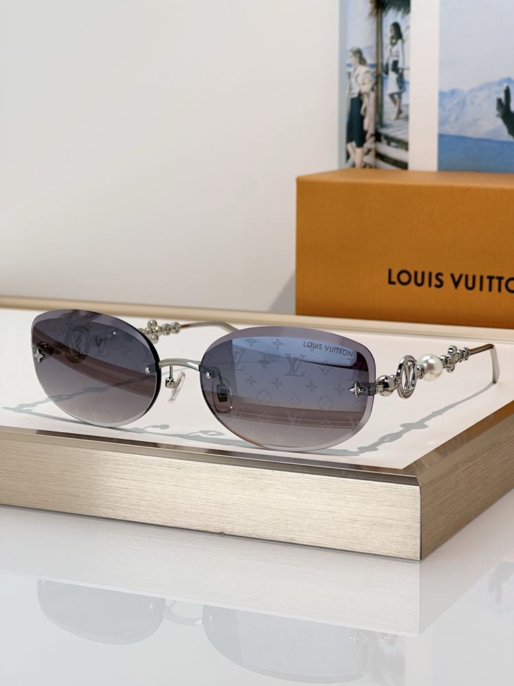 Louis Vuitton Sunglasses LVS00005-1