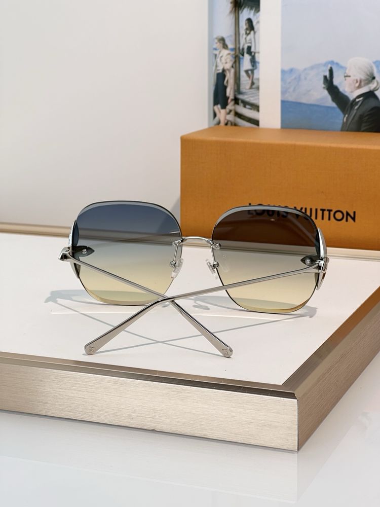 Louis Vuitton Sunglasses LVS00008-1