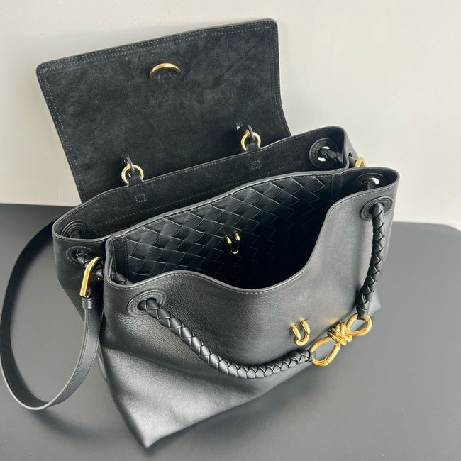 Bottega Veneta Small Andiamo P5678 black