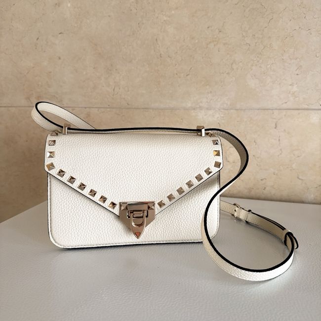 VALENTINO ROCKSTUD Small grained calfskin Shoulder Bag B0T76 Cream