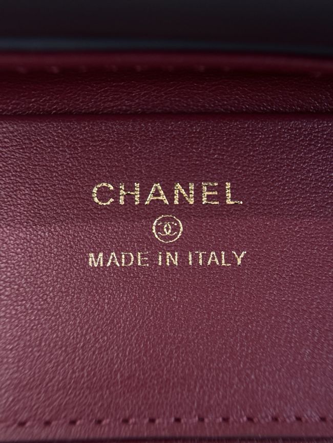Chanel Clutch with chain Crocodile Embossed AP5294 dark gray