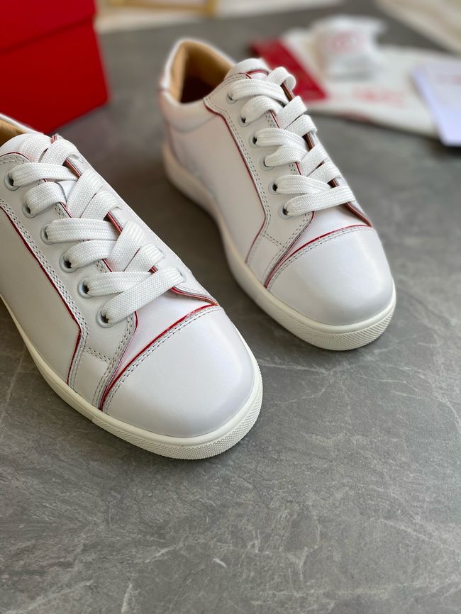 Christian Louboutin flat shoes 64129-17