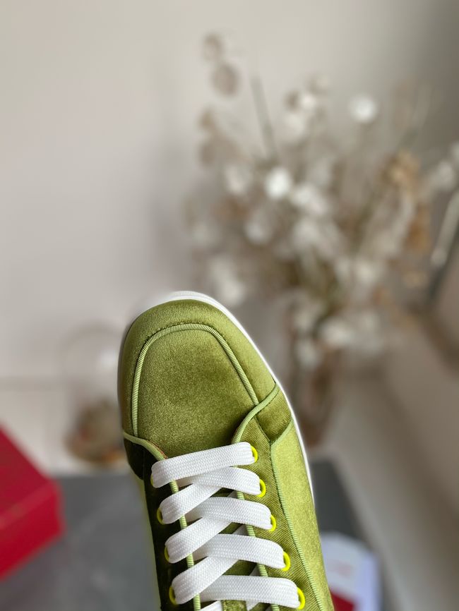 Christian Louboutin flat shoes 64129-20