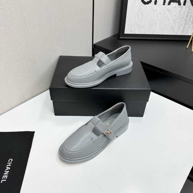 Chanel Moccasins 64135-1