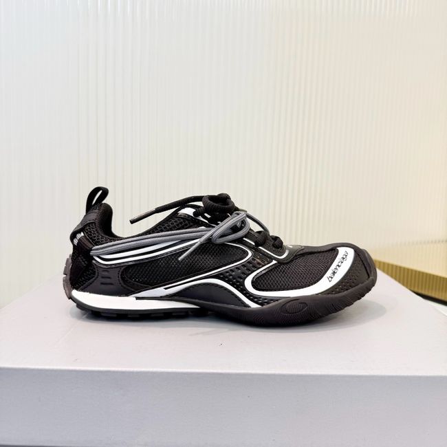 Balenciaga Sneakers 64142-1