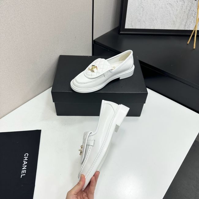 Chanel Moccasins 64159-4