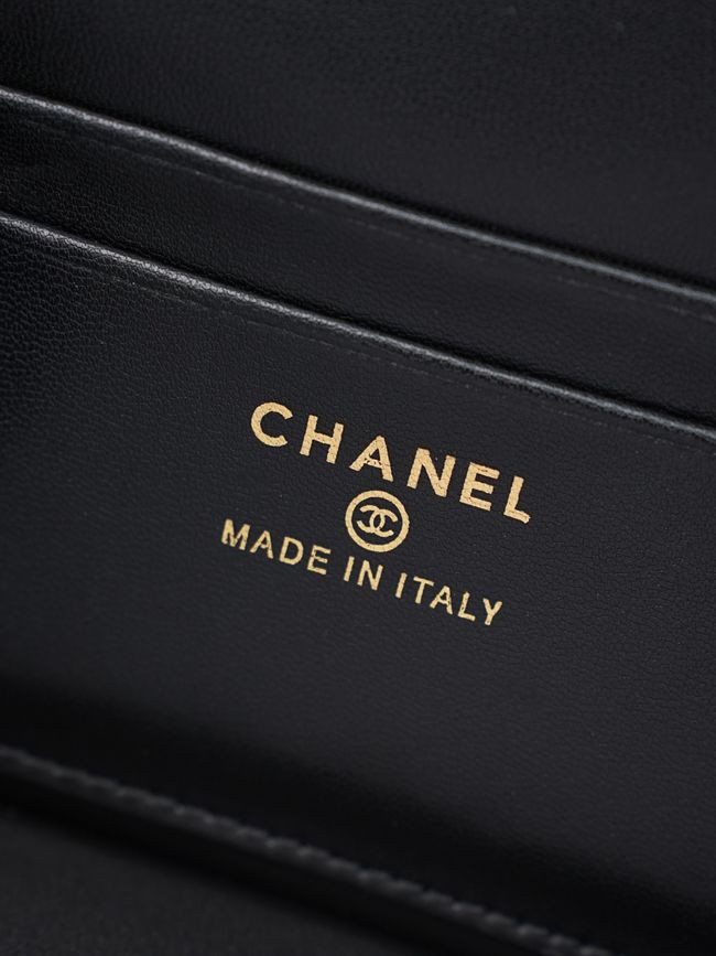 Chanel Vanity with Chain AP5195 black