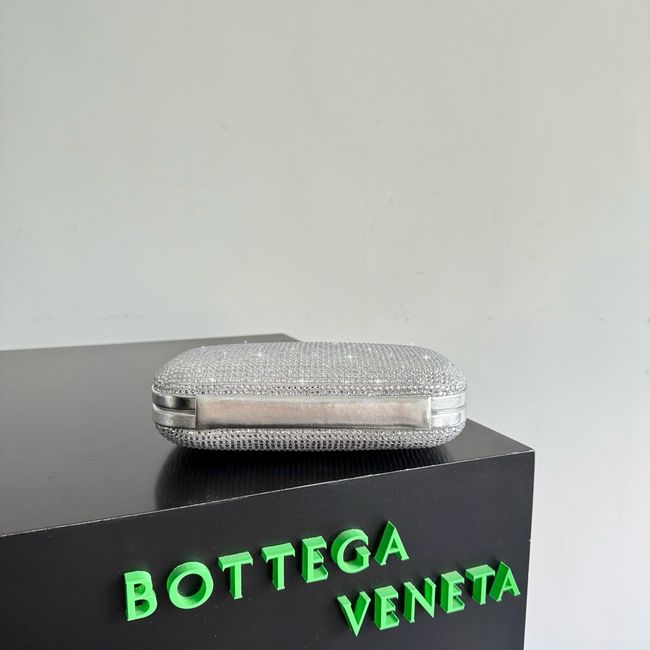 Bottega Veneta Soft Knot Clutch Crystal 06149 Silver