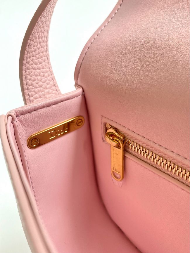 Small Dior Medaillon Flap Bag Grained Calfskin M3919Q Rose Tendre