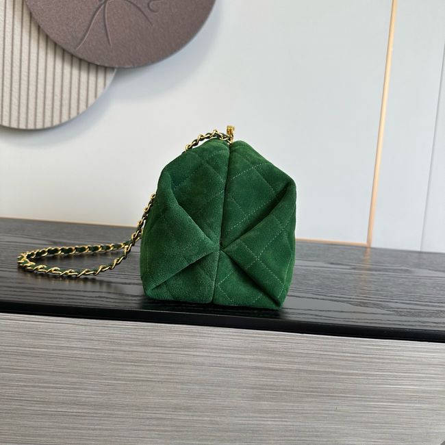 Chanel Clutch with chain AP5252 green