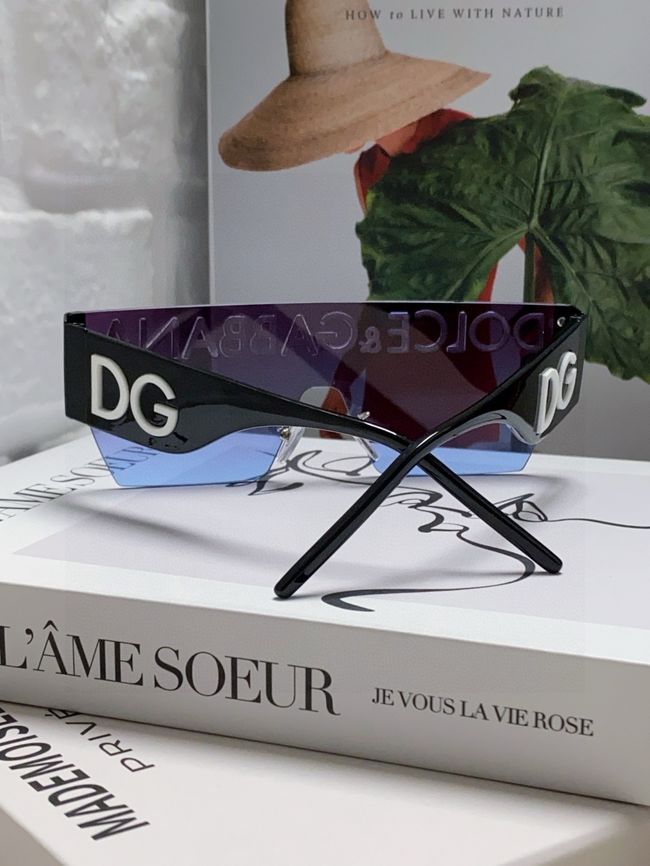Dolce & Gabbana Sunglasses 821452-3