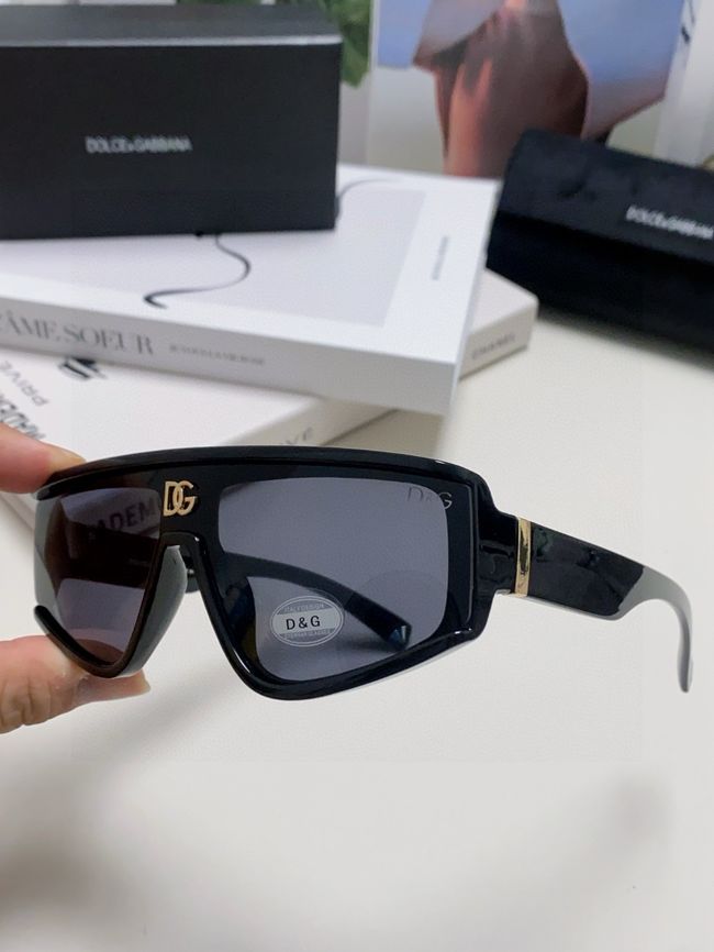 Dolce & Gabbana Sunglasses 821453-1