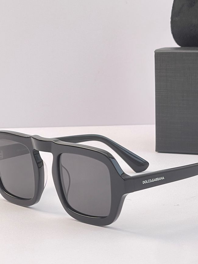Dolce & Gabbana Sunglasses 821455-1