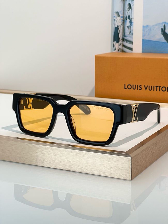 Louis Vuitton Sunglasses 821476-5