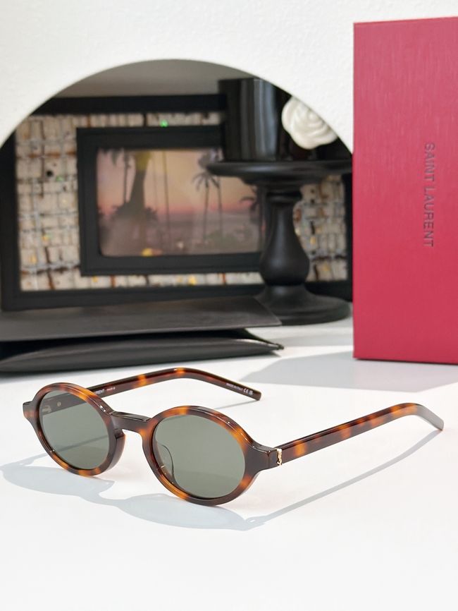 Saint Laurent Sunglasses 821509-7