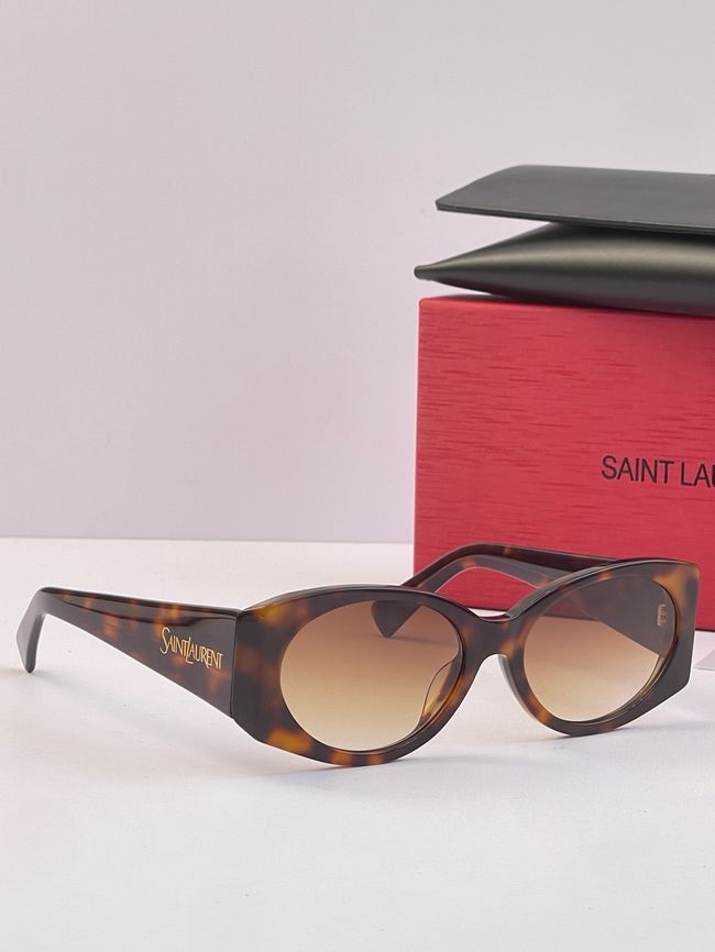 Saint Laurent Sunglasses 821510-2