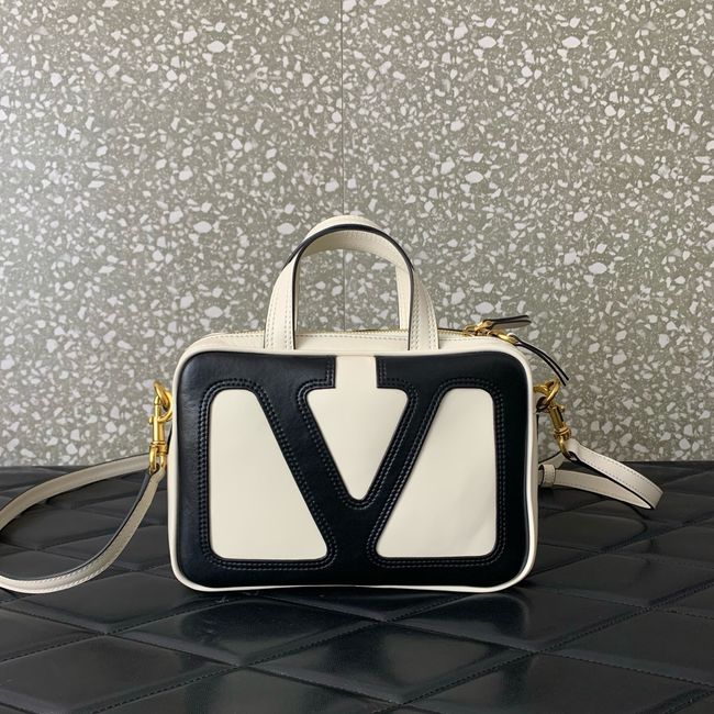 VALENTINO GARAVANI Loco Calf leather bag 0015 black&white