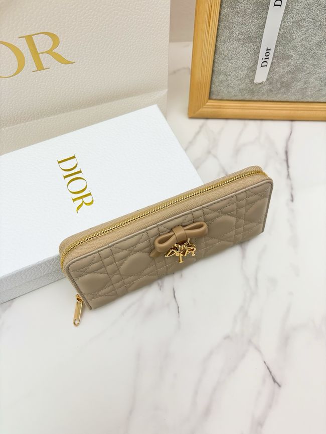 LADY DIOR LOTUS WALLET CANNAGE LAMBSKIN S2600 apricot