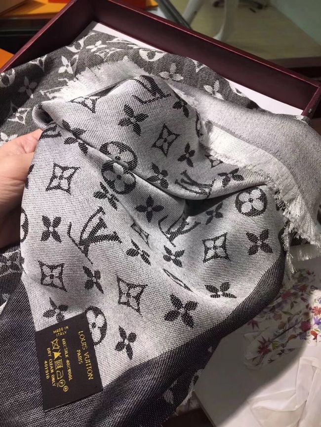 Louis Vuitton Monogram Shine Shawl M98772-3