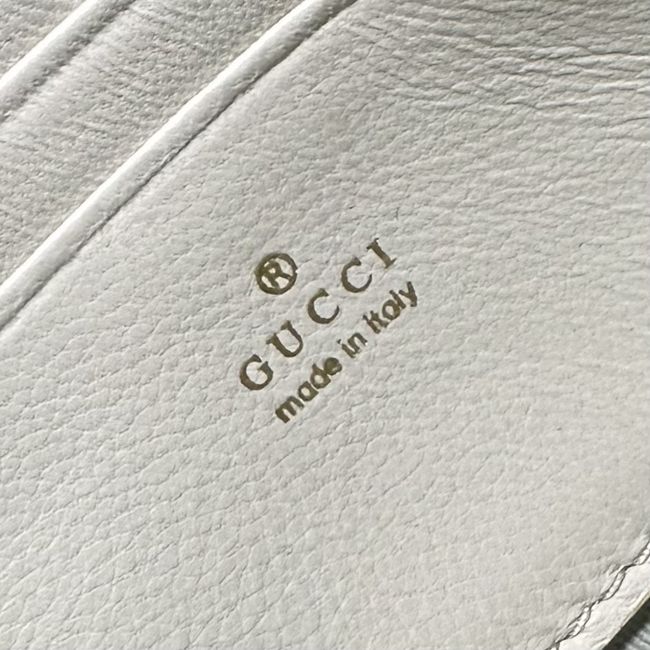 Gucci GG Marmont pouch with strap B006X2 white