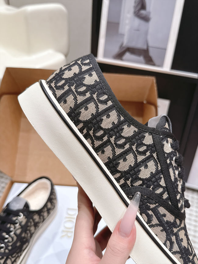 Walk Dior Sneaker Oblique Embroidered Mesh KCK537-3