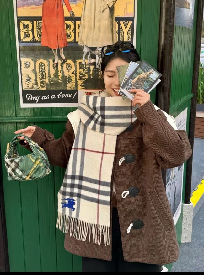 Burberry cashmere scarf BU0031-2